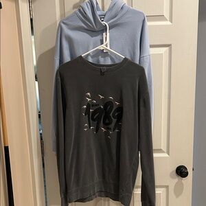 Garage White Crewneck Tee with Brand Tag. Taylor Swift sweatshirt. 2 shirts